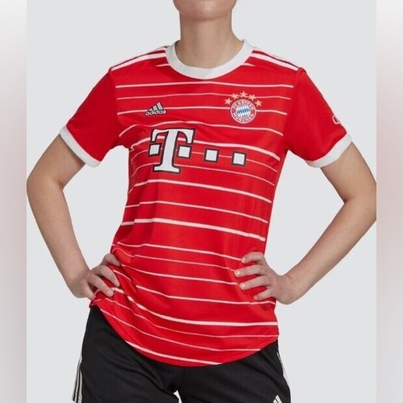 Official Women’s Adidas Red Bayern Munich 2022/23 #3 Wagner Home Jersey - Picture 1 of 6